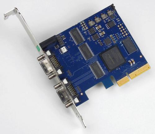 VisionLink F4 Camera Link Frame Grabber by EDT supporting 4-, 8-, or 16-lane PCIe slots and equipped with double SDR26 connectors for two Camera Link cameras. 